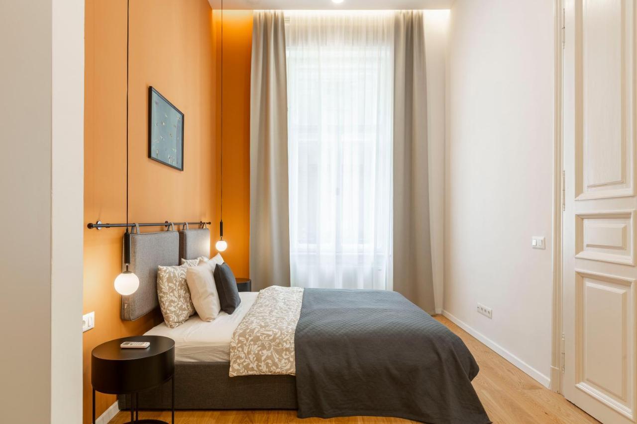 Luxurious Minimalist Residence With Sauna By Prestige Homes Budapest Exterior foto